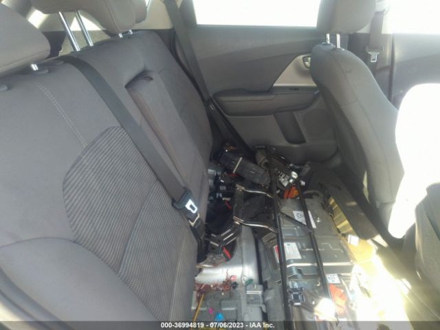 KNDCB3LC8H5074182 KIA NIRO LX