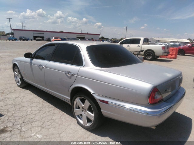 2006 JAGUAR XJ XJR VIN: SAJWA73C86TH03833