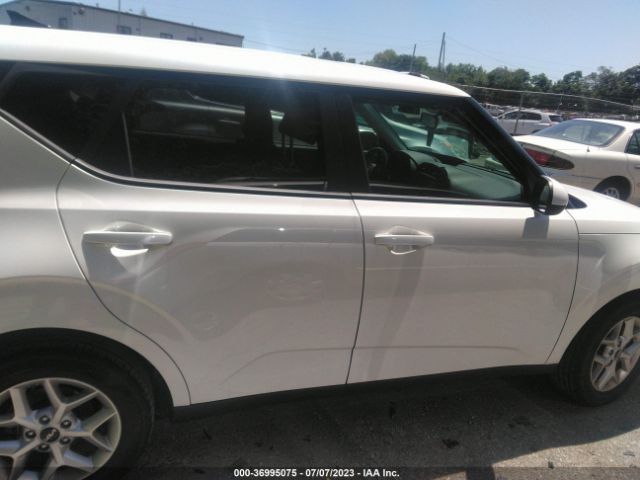 KNDJ23AU2N7835758 KIA SOUL LX