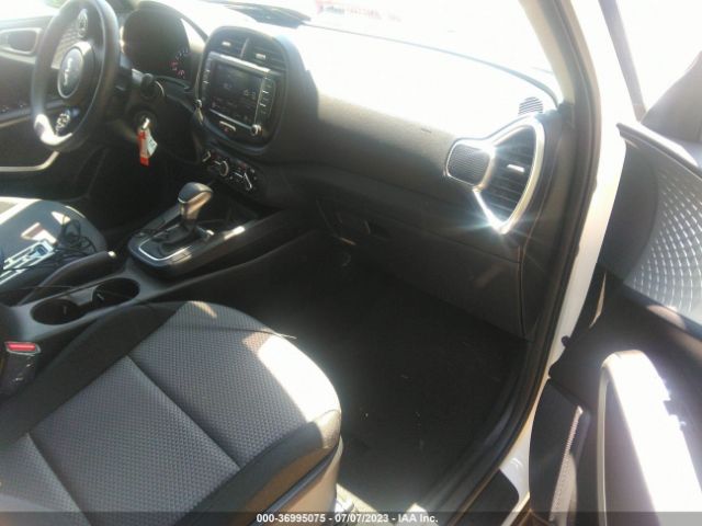 KNDJ23AU2N7835758 KIA SOUL LX