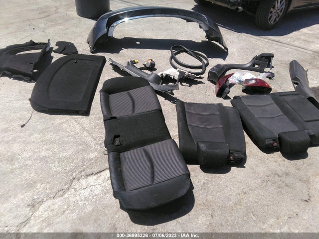 Mazda Mazda3 I Touring 2014 JM1BM1L74E1113804 Image 4