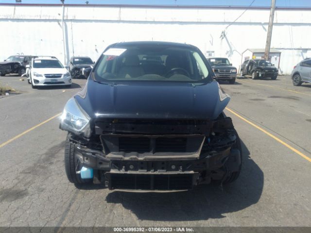 1FMCU9GD2HUB15570 Ford ESCAPE SE