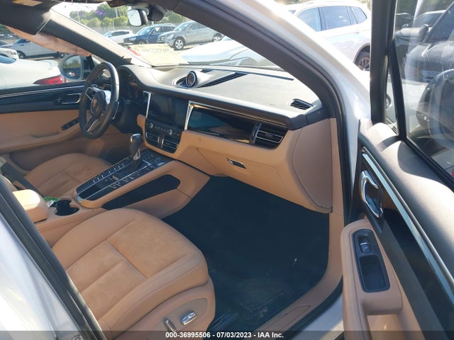 2020 PORSCHE MACAN VIN: WP1AA2A58LLB06575