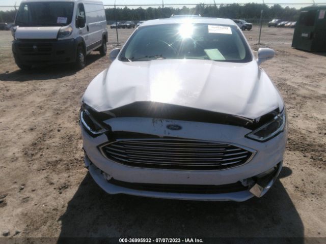 3FA6P0D96JR168733 Ford Fusion Titanium/platinum