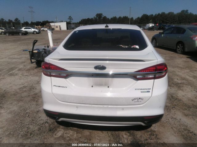 3FA6P0D96JR168733 Ford Fusion Titanium/platinum