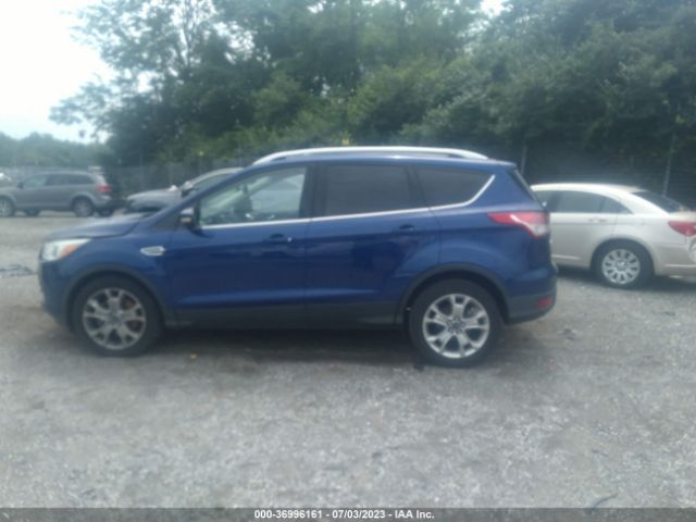 1FMCU9J94FUC14599 Ford Escape Titanium