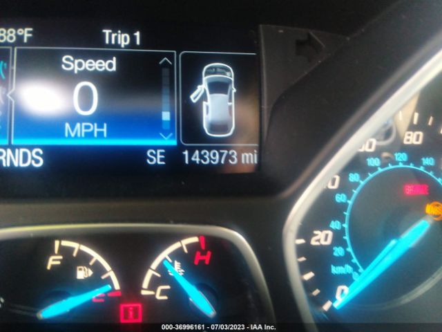 1FMCU9J94FUC14599 Ford Escape Titanium