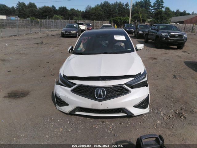 19UDE2F82LA002697 Acura Ilx Pkg