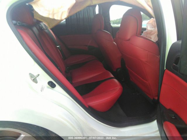 19UDE2F82LA002697 Acura Ilx Pkg