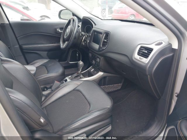 3C4NJCBB2LT141601 Jeep Compass Latitude