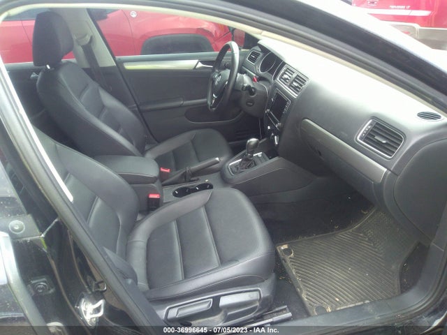 3VWDB7AJ2HM293983 Volkswagen Jetta 1.4t Se