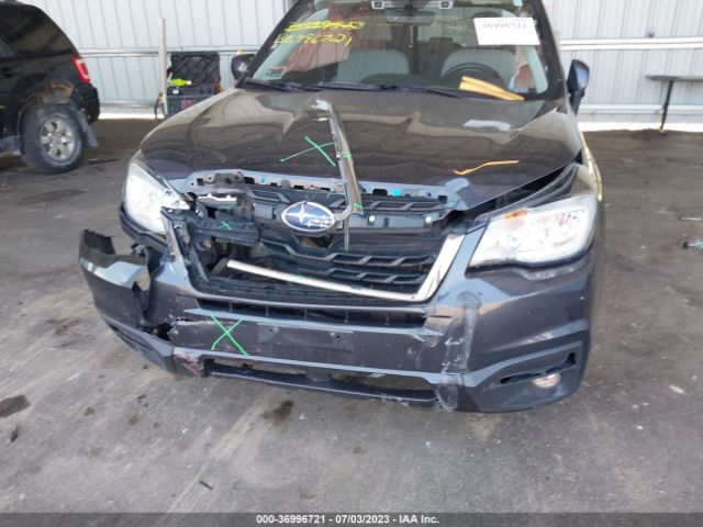 JF2SJAGC2JH530308 Subaru Forester Premium