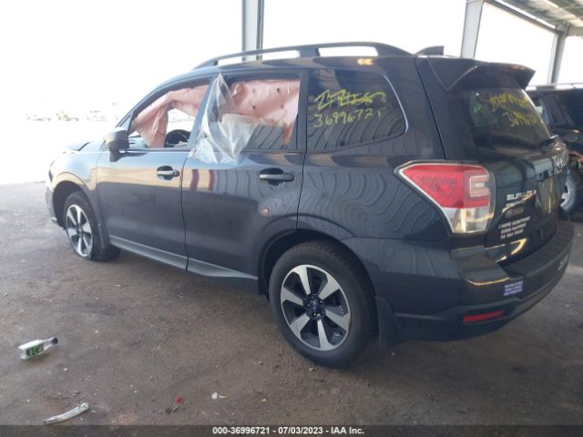 JF2SJAGC2JH530308 Subaru Forester Premium