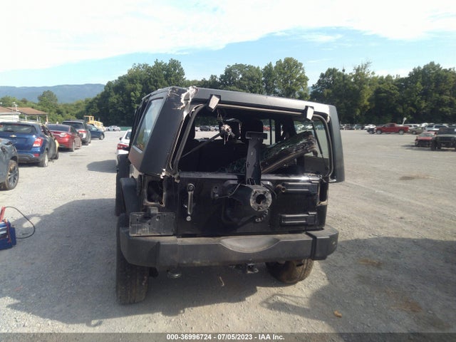 2016 JEEP WRANGLER UNLIMITED SPORT VIN: 1C4BJWDG8GL108178