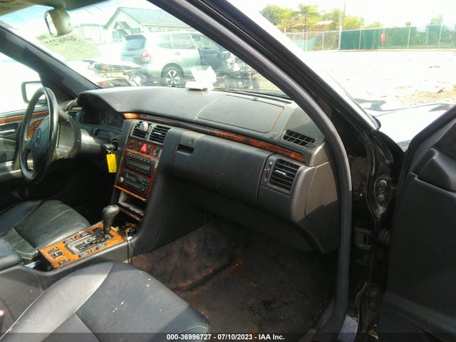 1998 MERCEDES-BENZ E-CLASS VIN: WDBJF70F3WA643590