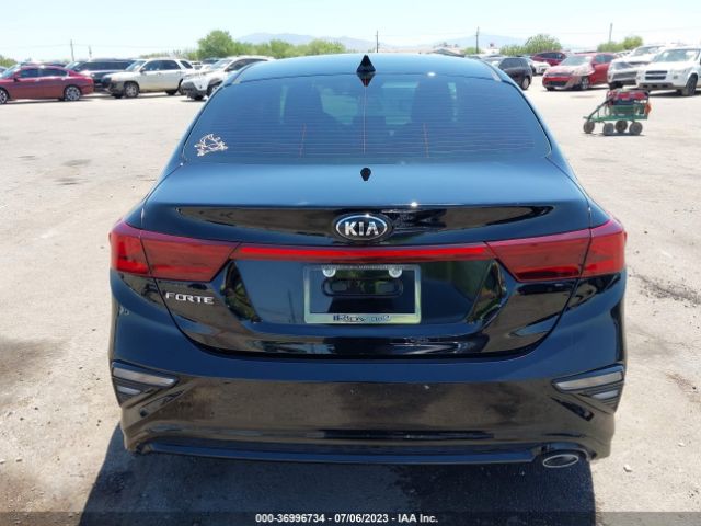 3KPF24AD0ME364543 KIA Forte Lxs