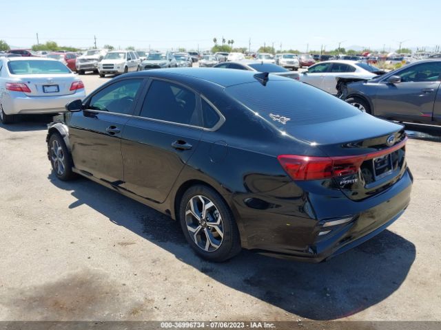 3KPF24AD0ME364543 KIA Forte Lxs