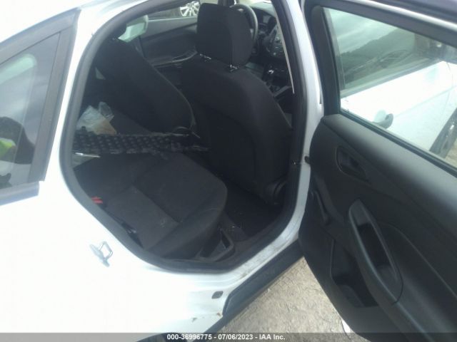 1FADP3E24FL201261 Ford FOCUS S