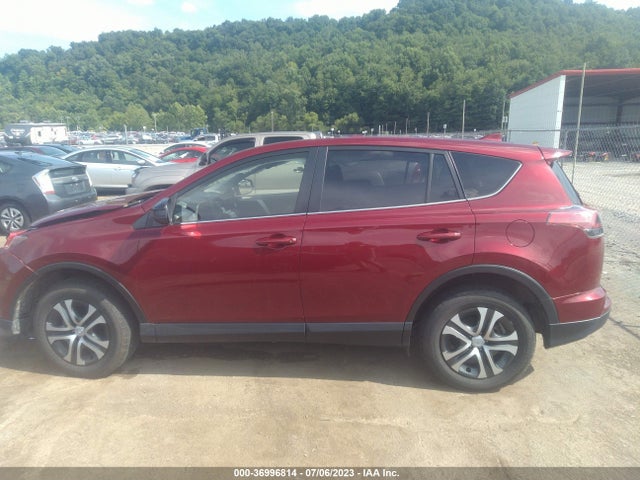 Toyota RAV4 LE 2018 JTMBFREV3JD229637 Image 15