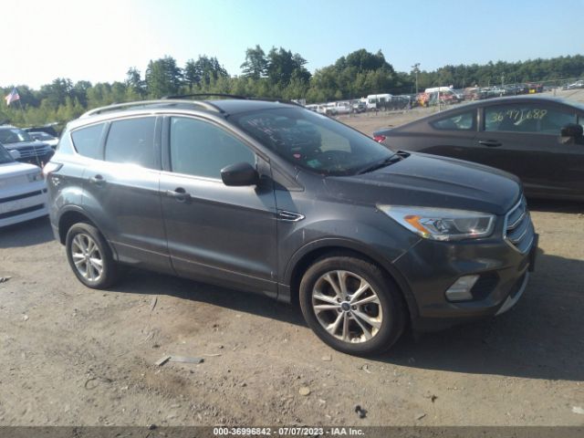 1FMCU9GDXHUD14155 Ford ESCAPE SE