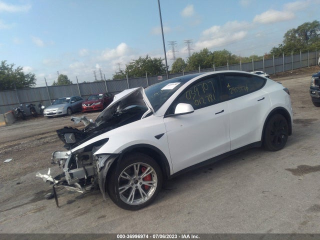 Tesla Model Y Long Range 2022 7SAYGDEE9NA012781 Image 2
