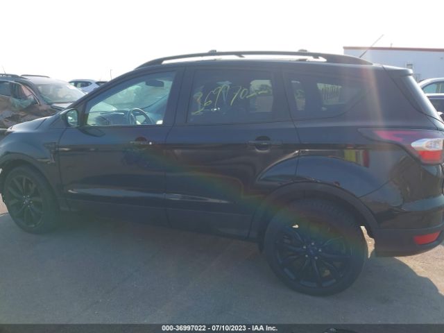 1FMCU9G92HUA50585 Ford ESCAPE SE