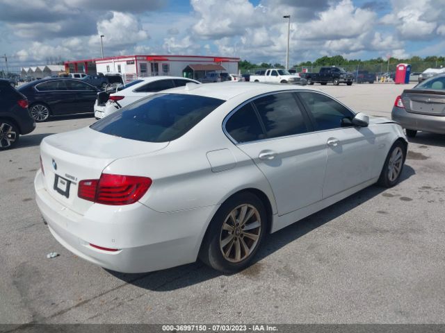 WBA5A5C55FD521768 BMW 5 Series 528i