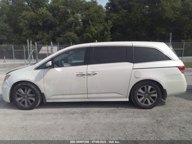 Honda Odyssey Touring 2015 5FNRL5H97FB020707 Image 14