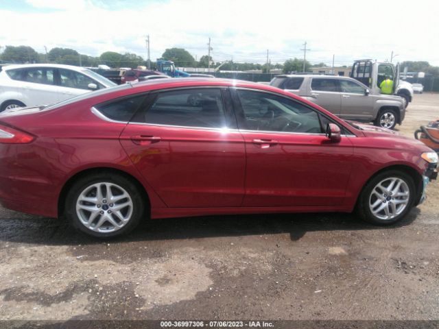 3FA6P0HD8FR169761 Ford FUSION SE