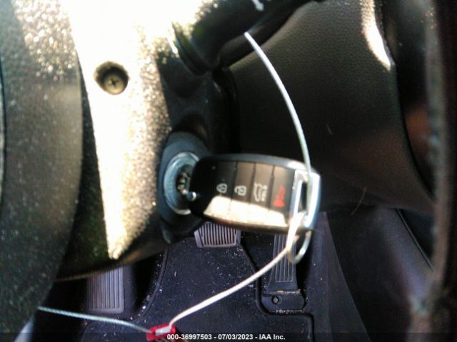 KNDJN2A21H7486354 KIA Soul Base