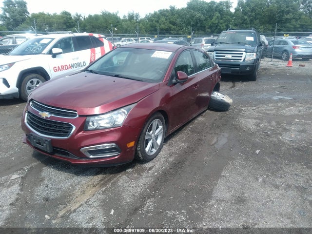 Chevrolet CRUZE LT 2015 1G1PE5SBXF7258546 Image 2