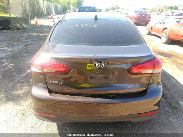 3KPFK4A70HE119158 KIA FORTE LX