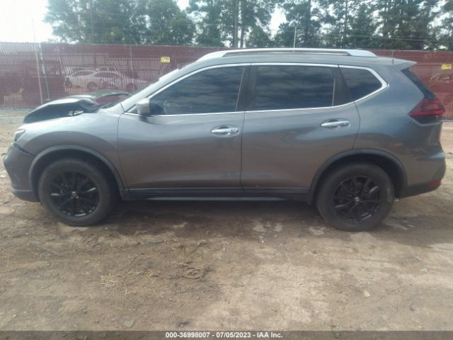 KNMAT2MTXJP517469 Nissan ROGUE SV