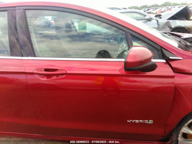 3FA6P0LU0HR208112 Ford Fusion Hybrid Se