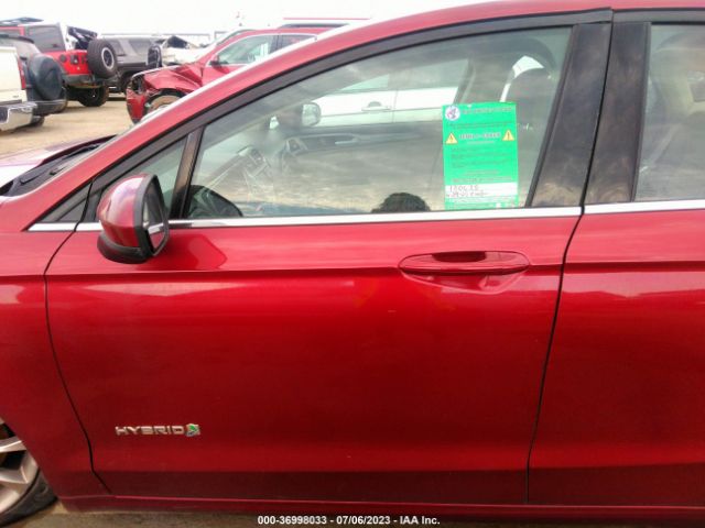 3FA6P0LU0HR208112 Ford Fusion Hybrid Se