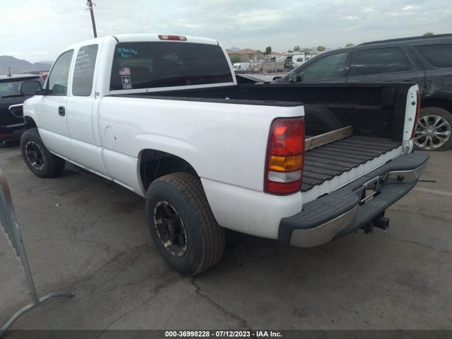2002 CHEVROLET SILVERADO 1500 LS VIN: 2GCEC19V821248344