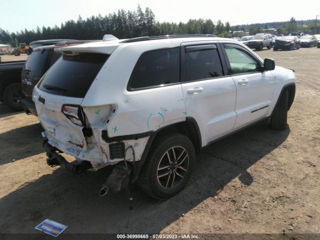1C4RJFLG3KC628460 Jeep Grand Cherokee Trailhawk