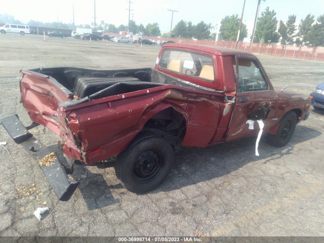 1982 TOYOTA PICKUP 1/2 TON RN34 VIN: JT4RN34R6C0041787