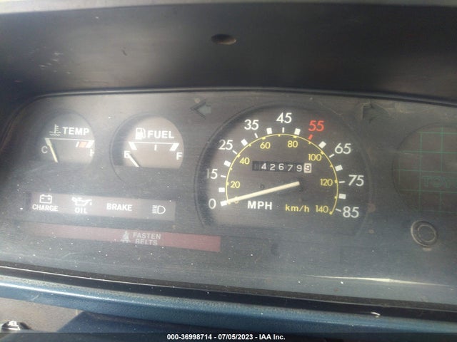 1982 TOYOTA PICKUP 1/2 TON RN34 VIN: JT4RN34R6C0041787