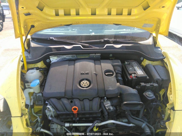 2013 VOLKSWAGEN BEETLE CONVERTIBLE 2.5L VIN: 3VW5X7AT3DM827302