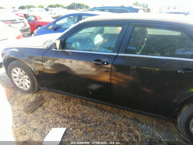 2008 CHRYSLER 300 LX VIN: 2C3LA43R08H268487