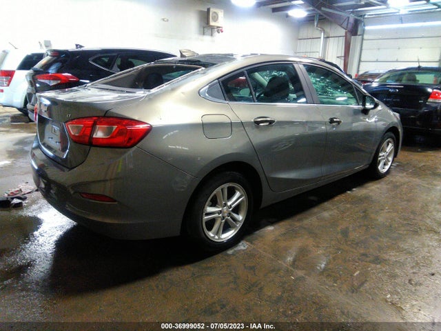 Chevrolet CRUZE LT 2018 1G1BE5SM3J7119542 Image 4