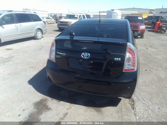 Toyota Prius Four 2015 JTDKN3DU3F1910981 Image 16