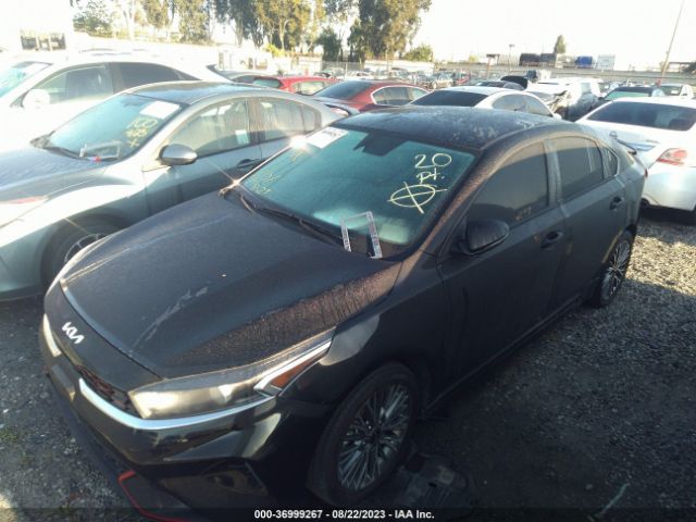 3KPF54AD2NE489021 KIA Forte Gt-line