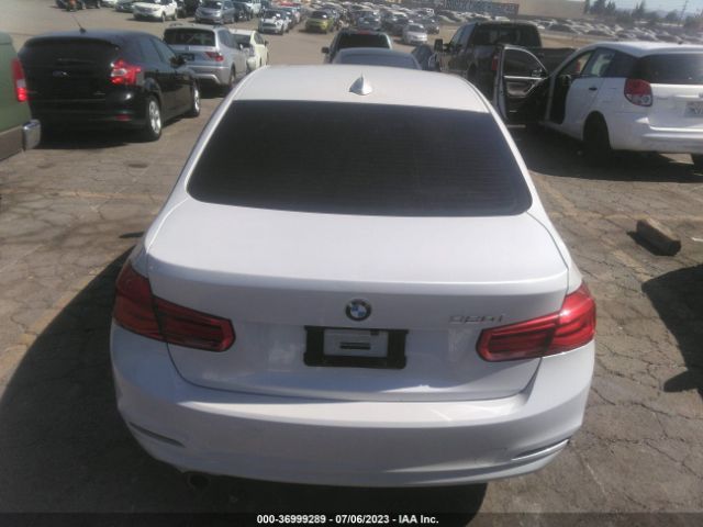 WBA8E1G52GNT38246 BMW 3 Series 320i