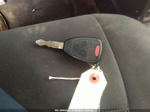 Jeep Patriot Latitude 2016 1C4NJRFBXGD690181 Image 3