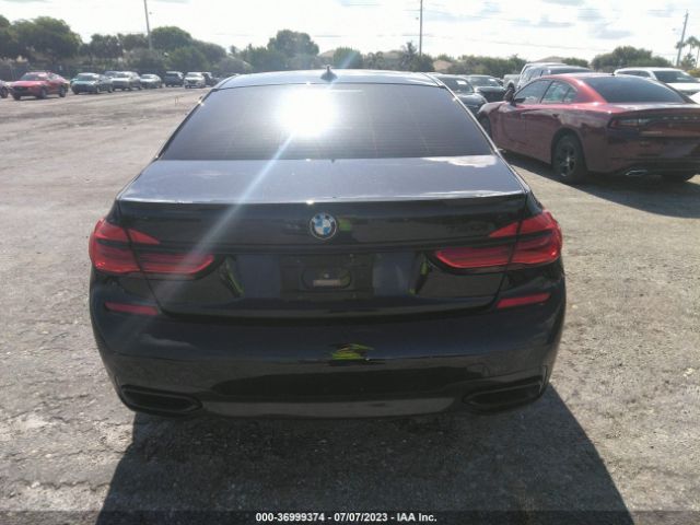 WBA7F0C5XGGL99938 BMW 7 Series 750i