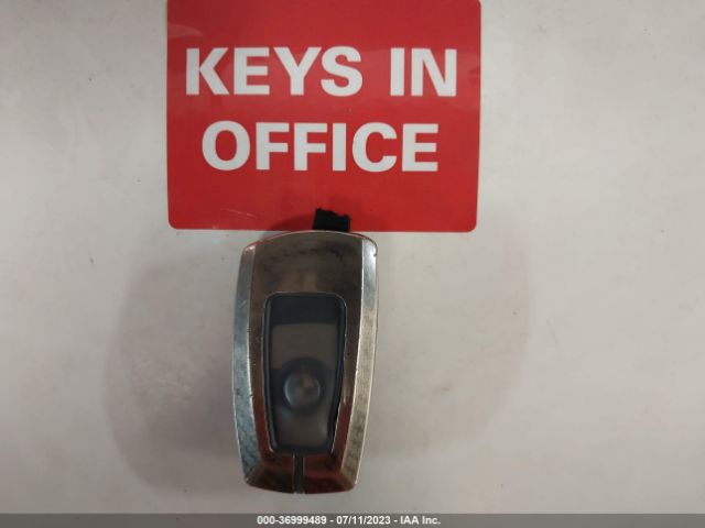 WBA3C3C58EPV90571 BMW 3 Series 320i Xdrive