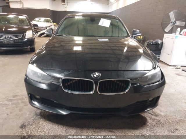 WBA3C3C58EPV90571 BMW 3 Series 320i Xdrive