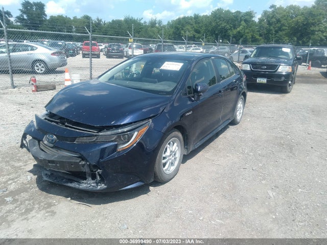 Toyota Corolla Hybrid Le 2021 JTDEAMDE8MJ016995 Image 2